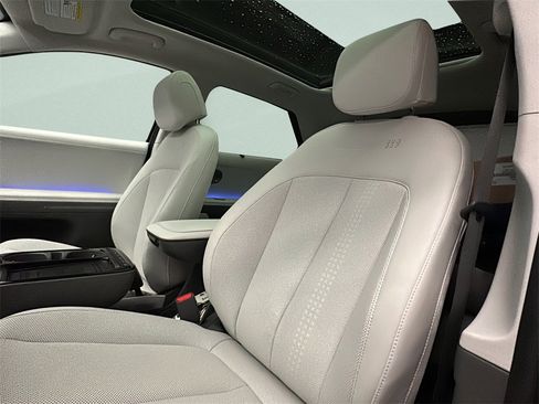 New 2026 Hyundai Ioniq 5 Limited image 9