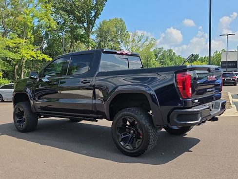 Used 2024 GMC Sierra 1500 AT4 w/ Technology Package AWD/4WD image 3