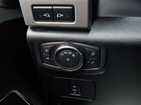 Used 2016 Ford F150 Lariat w/ Equipment Group 501A Mid AWD/4WD image 26
