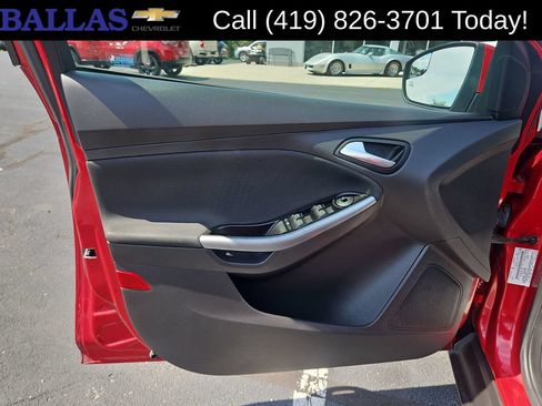 Used 2012 Ford Focus SE FWD image 21