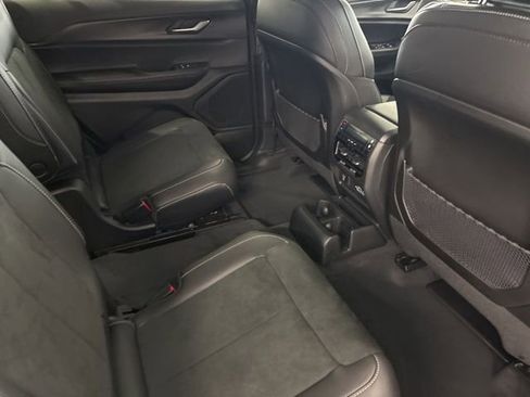 New 2025 Jeep Grand Cherokee L Altitude image 36