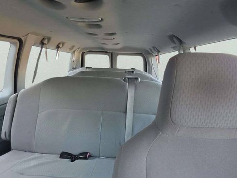 Used 2011 Ford E-350 and Econoline 350 XLT RWD image 8
