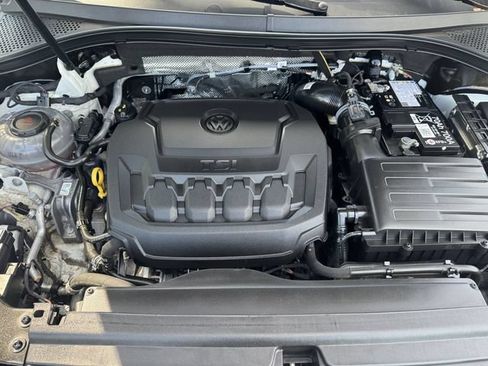Used 2024 Volkswagen Tiguan SEL R-Line AWD/4WD image 30