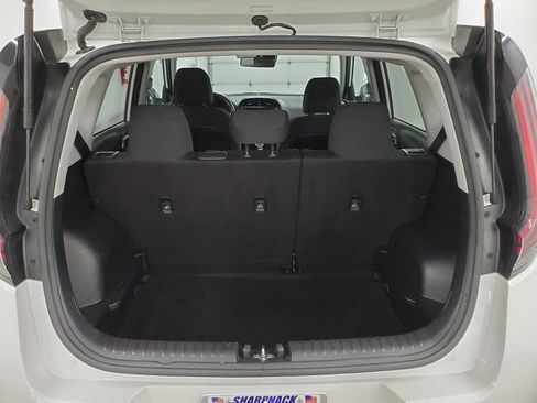 Used 2024 Kia Soul LX w/ Option Group 015 FWD image 24