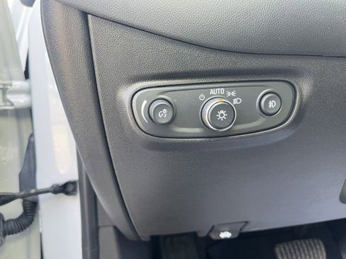 Certified 2022 Chevrolet Equinox Premier w/ LPO, Floor Liner Package image 19