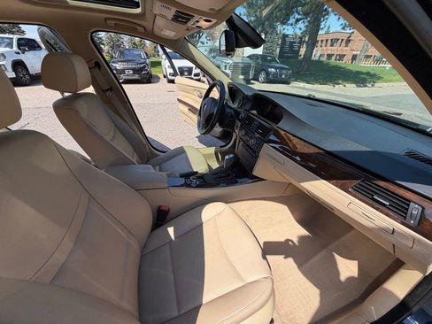 Used 2009 BMW 328i xDrive Sedan AWD/4WD image 32
