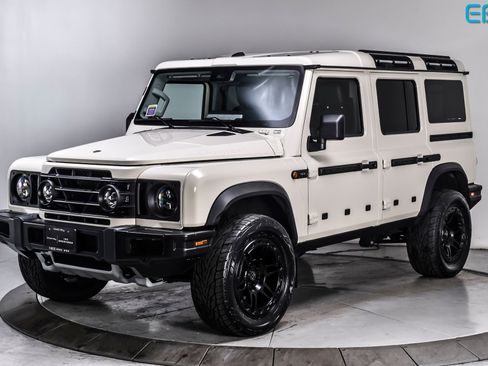 Used 2025 INEOS Grenadier Fieldmaster Edition image 2