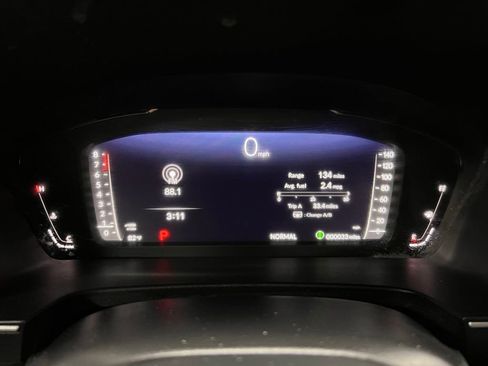 Used 2025 Honda Pilot Black Edition image 15