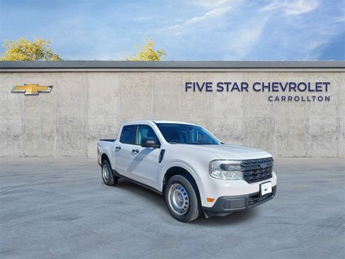 Used 2022 Ford Maverick XL image 1