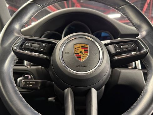 Used 2022 Porsche Macan w/ Driver Memory Package image 22