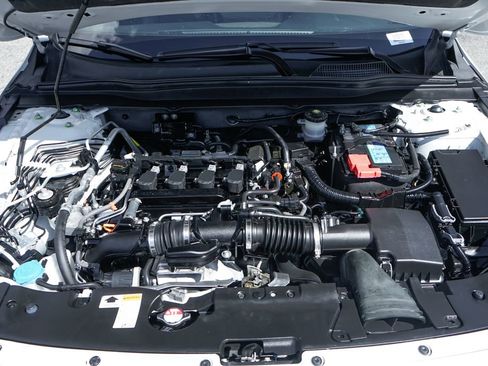 Used 2022 Honda Accord Sport image 11