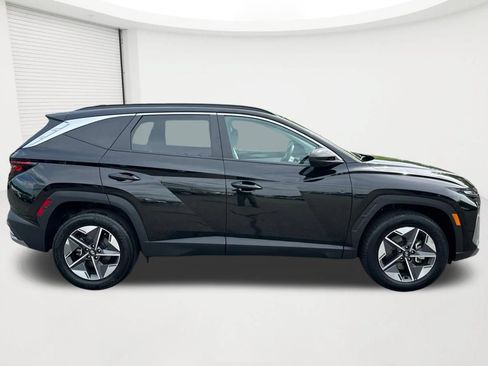 Certified 2025 Hyundai Tucson SEL AWD/4WD image 4