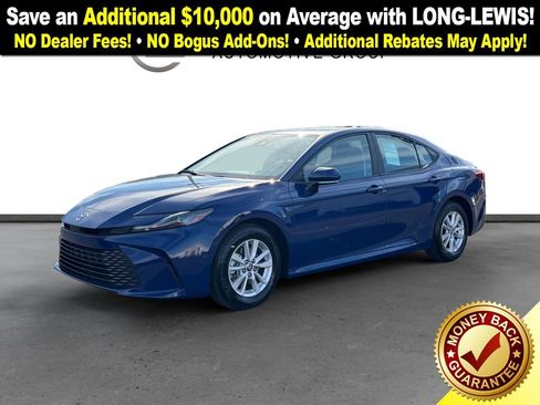 Used 2025 Toyota Camry XSE image 1