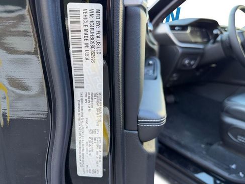 New 2025 Jeep Grand Cherokee Limited w/ MOPAR Finishing Package image 25