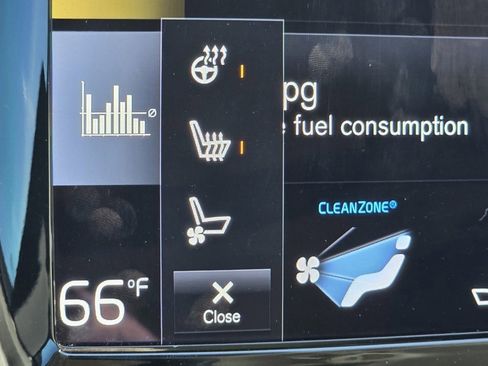 Used 2021 Volvo XC90 T6 Inscription w/ Lounge Package image 9