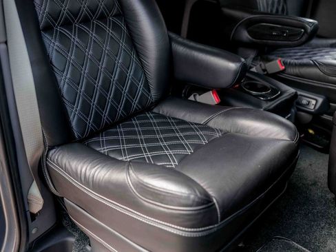 Used 2023 Chevrolet Express 2500 image 70