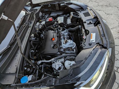 Used 2025 Honda HR-V Sport image 44