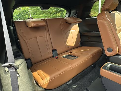 New 2026 INFINITI QX60 Autograph w/ Dark Cargo Package image 12