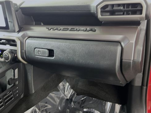 Used 2025 Toyota Tacoma SR5 image 35