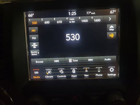 Used 2018 Jeep Grand Cherokee Limited AWD/4WD image 25