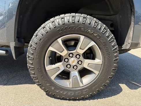Used 2019 Chevrolet Colorado Z71 AWD/4WD image 26