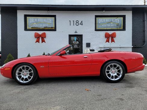Used 2000 Jaguar XK8 Convertible RWD image 3