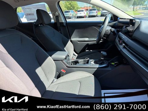 New 2026 Kia K4 FWD image 11