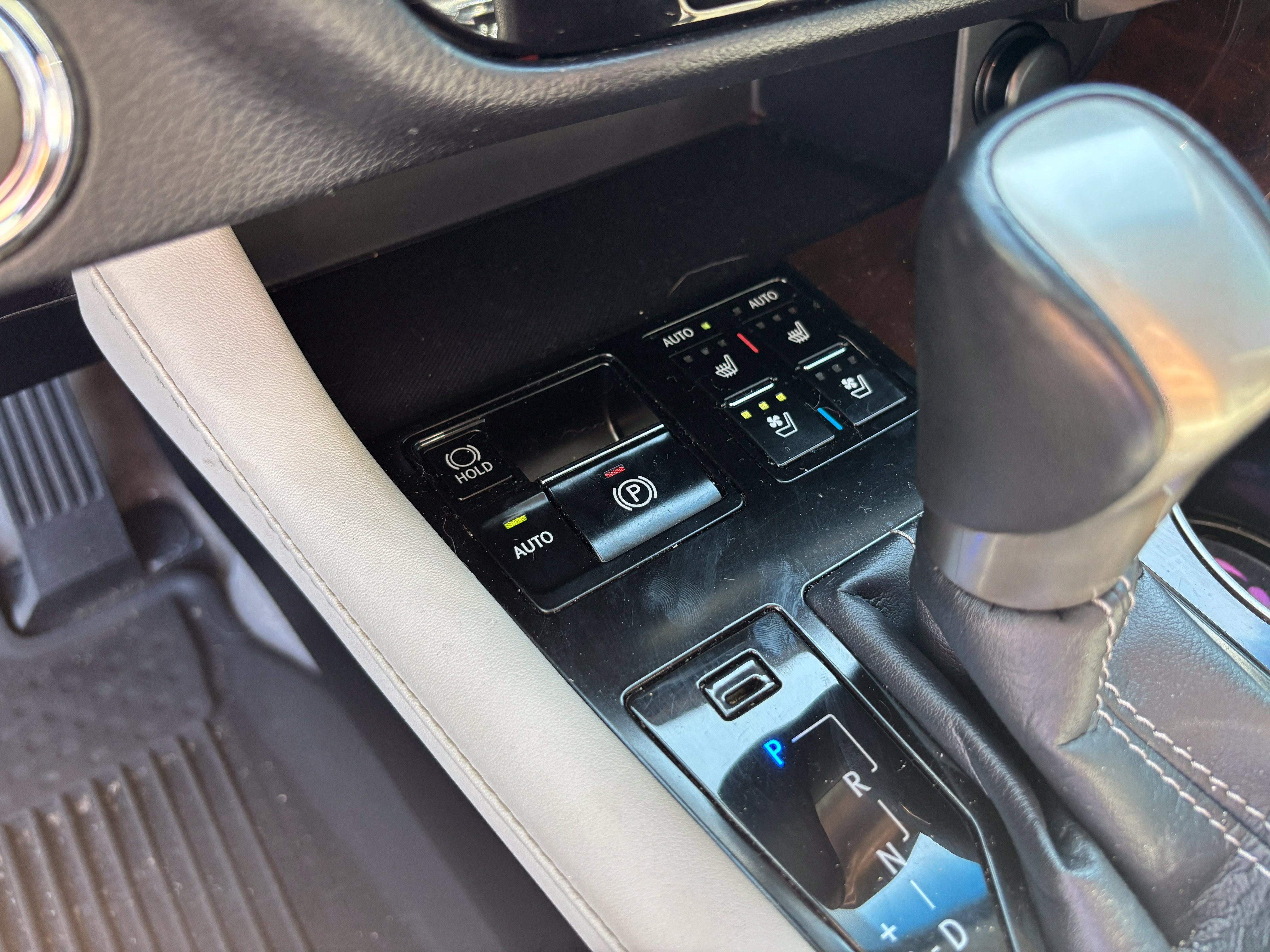 Used 2017 Lexus RX 350 AWD w/ Premium Package image 11