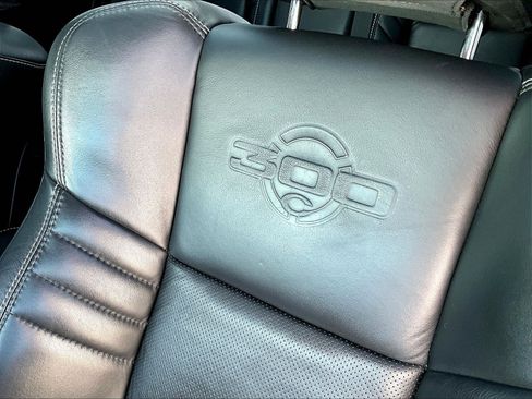 Used 2023 Chrysler 300 C RWD image 36