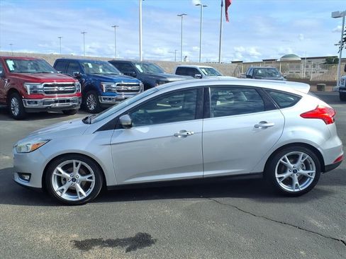 Used 2015 Ford Focus Titanium w/ Titanium Technology Package image 7