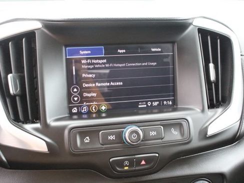 Used 2022 GMC Terrain SLE FWD image 27