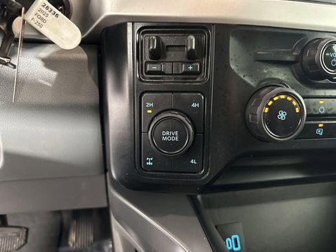 Used 2025 Ford F250 XLT w/ FX4 Off-Road Package image 21