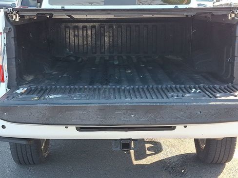 Certified 2023 Nissan Titan SV w/ SV Convenience Package AWD/4WD image 28
