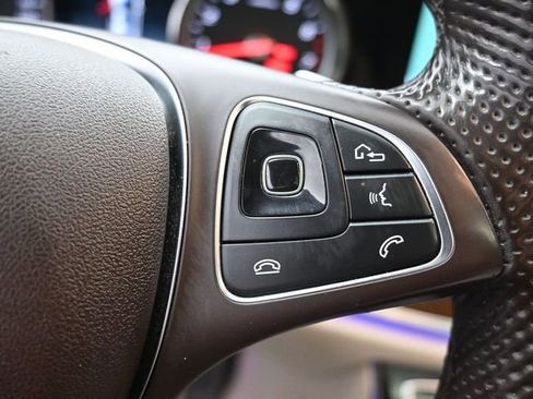 Used 2017 Mercedes-Benz E 300 4MATIC image 25
