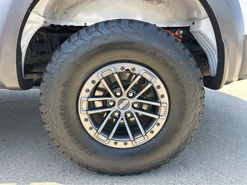 Used 2019 Ford F150 Raptor w/ Equipment Group 802A Luxury AWD/4WD image 14