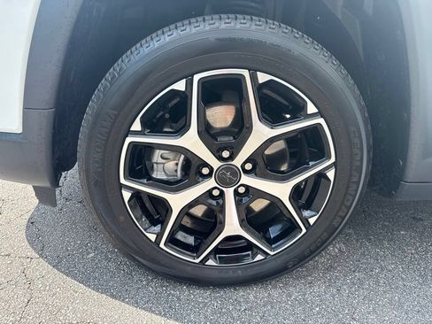 Used 2025 Jeep Compass Limited AWD/4WD image 43