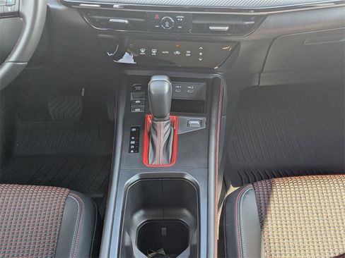 Used 2025 Nissan Kicks SR image 20