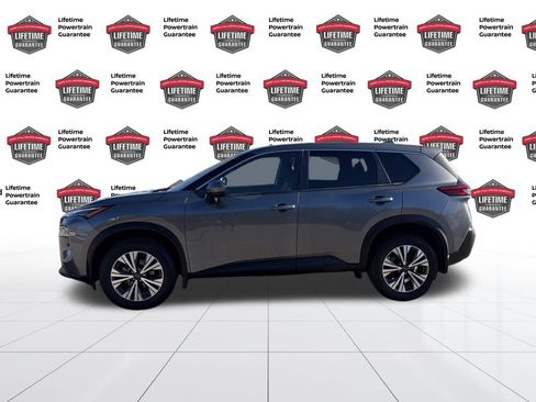 Certified 2023 Nissan Rogue SV image 2
