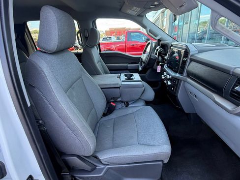 Used 2025 Ford F150 XLT w/ Equipment Group 301A Standard AWD/4WD image 17