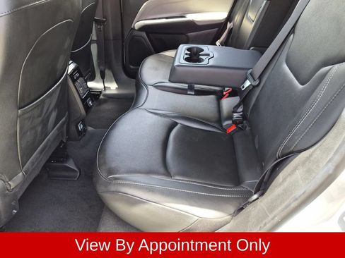 Used 2025 Jeep Compass Limited AWD/4WD image 28