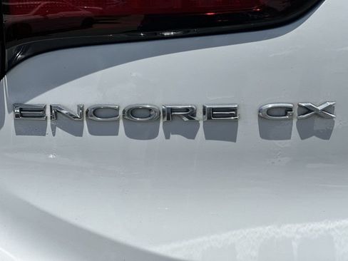 Used 2021 Buick Encore GX Essence FWD image 31