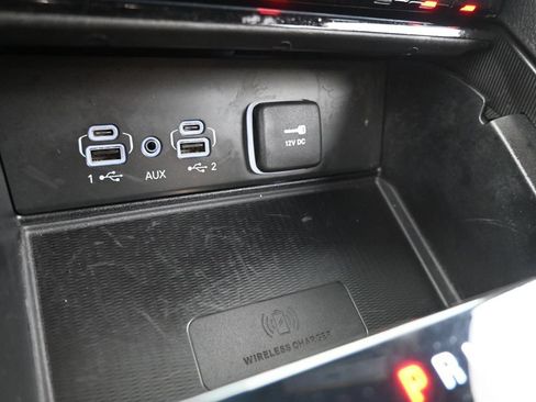 Used 2024 Jeep Grand Cherokee Altitude AWD/4WD image 25