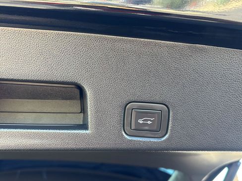 Used 2025 Chevrolet Traverse RS w/ LPO, Floor Liner Package FWD image 28