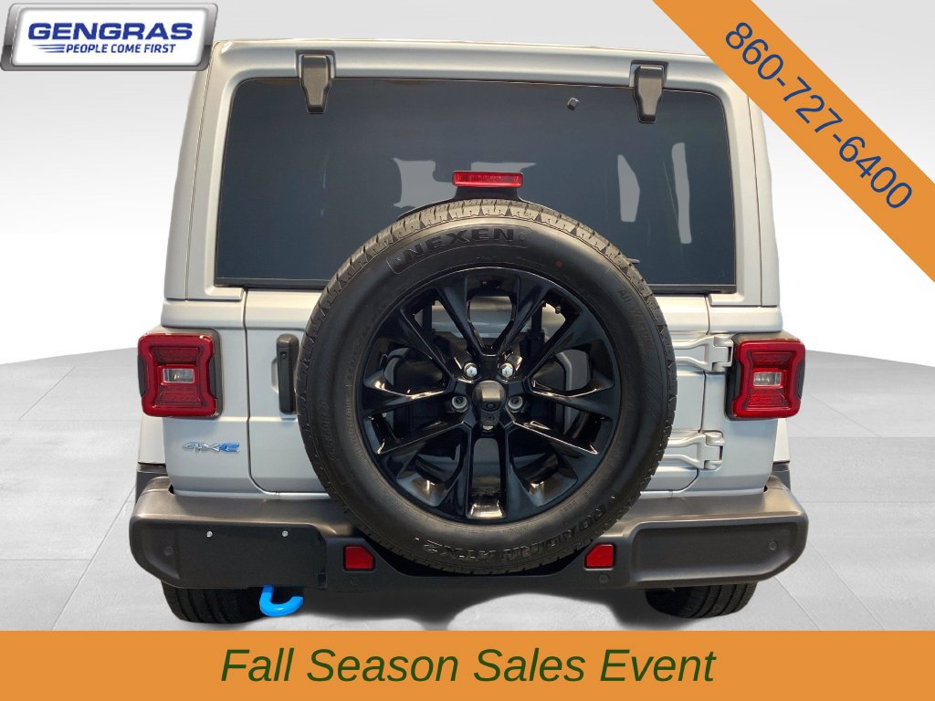 Used 2024 Jeep Wrangler Unlimited Sahara w/ Technology Group AWD/4WD image 7