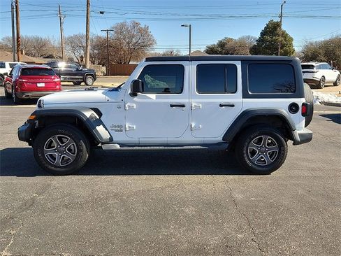 Used 2019 Jeep Wrangler Unlimited Sport S image 2