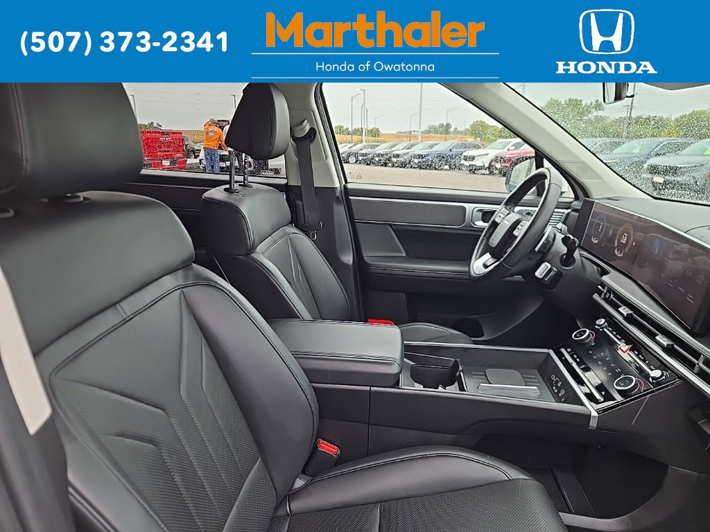 Used 2026 Hyundai Santa Fe SEL FWD image 19
