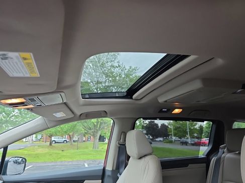 Used 2023 Honda Odyssey Touring image 23