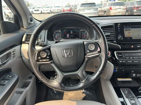Used 2022 Honda Pilot Elite image 21