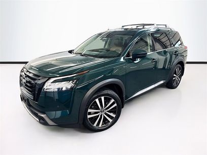 Used 2024 Nissan Pathfinder Platinum w/ Black Appearance Package