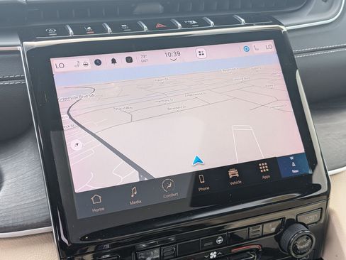 Certified 2024 Jeep Grand Cherokee Limited image 22